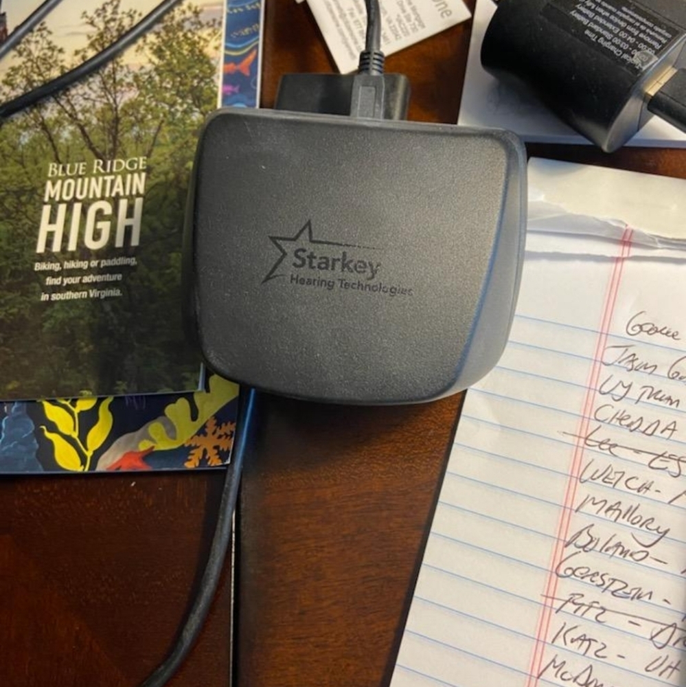 STARKEY HEARING AIDS WORN LESS THEN 5 TIMES!